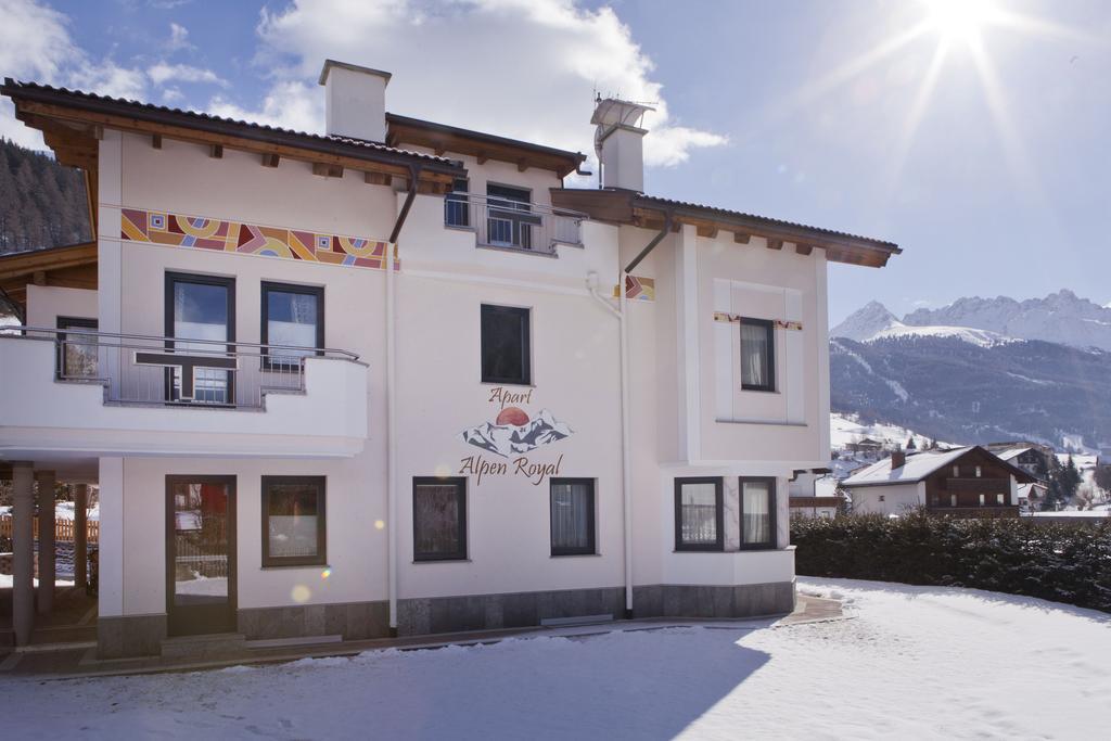 Apart Alpen Royal Nauders Luaran gambar